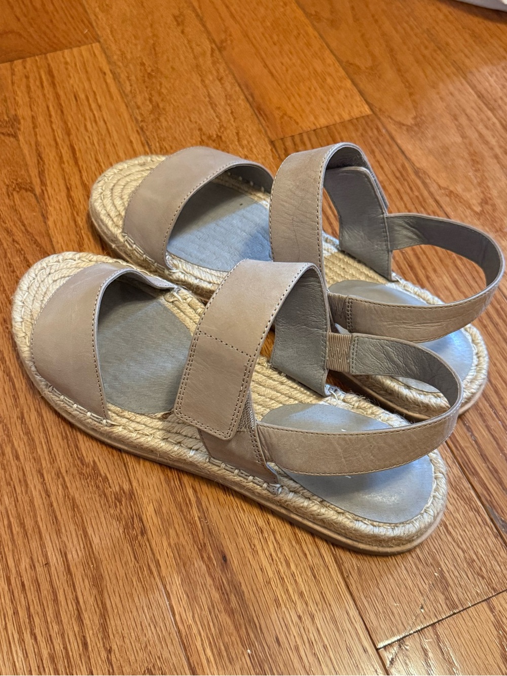 Eileen Fisher Max Leather Espadrilles Sandals Beige